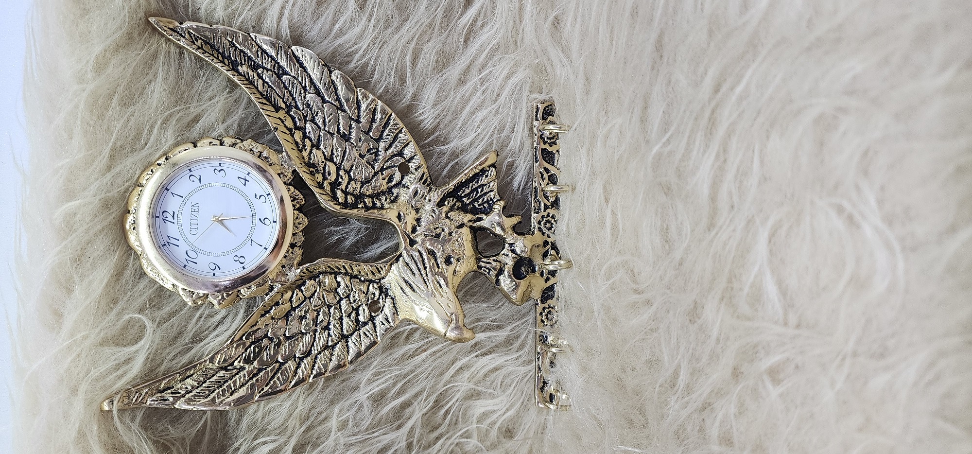 جاكليدي ساعت دار عقاب